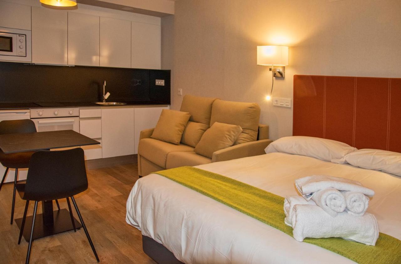 Aparthotel Essenzia de Castilla Aranda de Duero Exterior foto